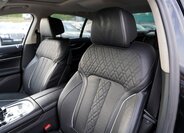 BMW Řada 7 Sedan / Limuzína 4,4 l 390 kw