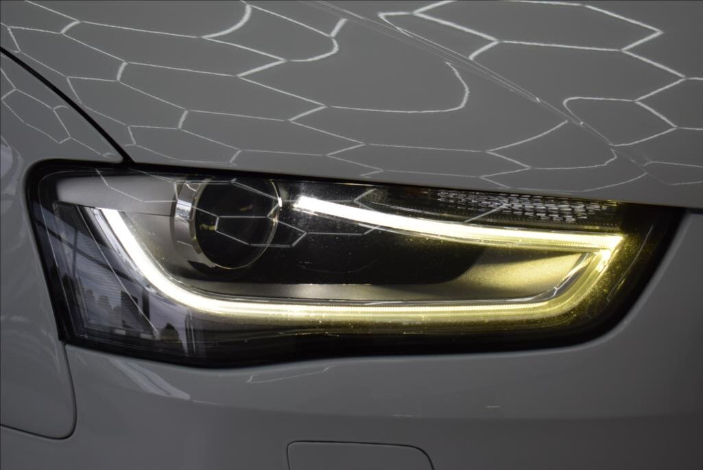 Audi A4 Kombi 2,0 l 140 kw