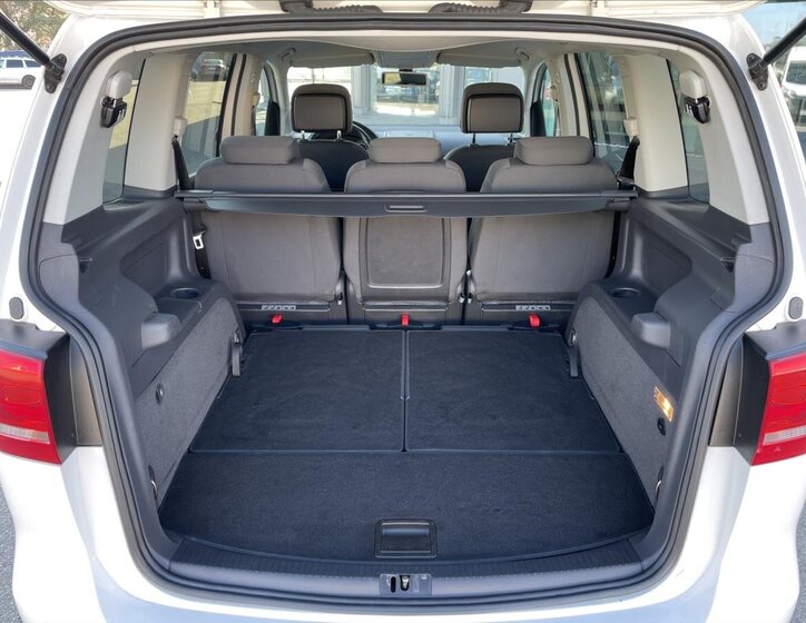 Volkswagen Touran MPV 1,6 l 77 kw