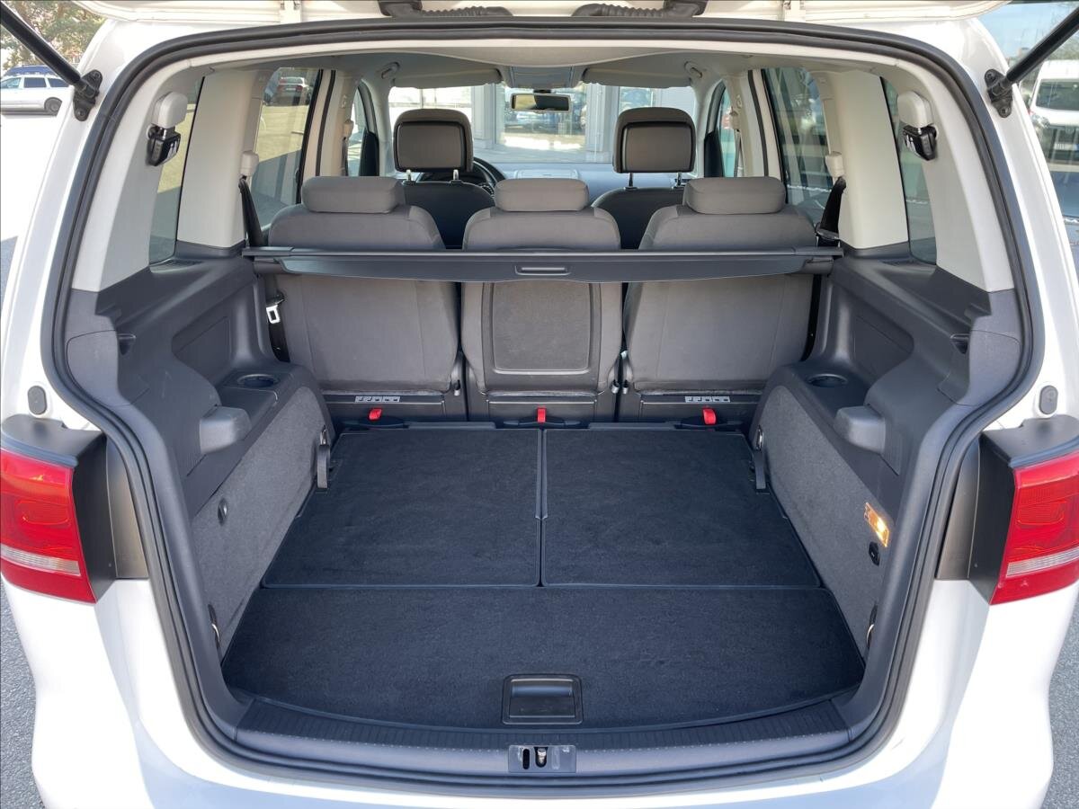 Volkswagen Touran MPV 1,6 l 77 kw