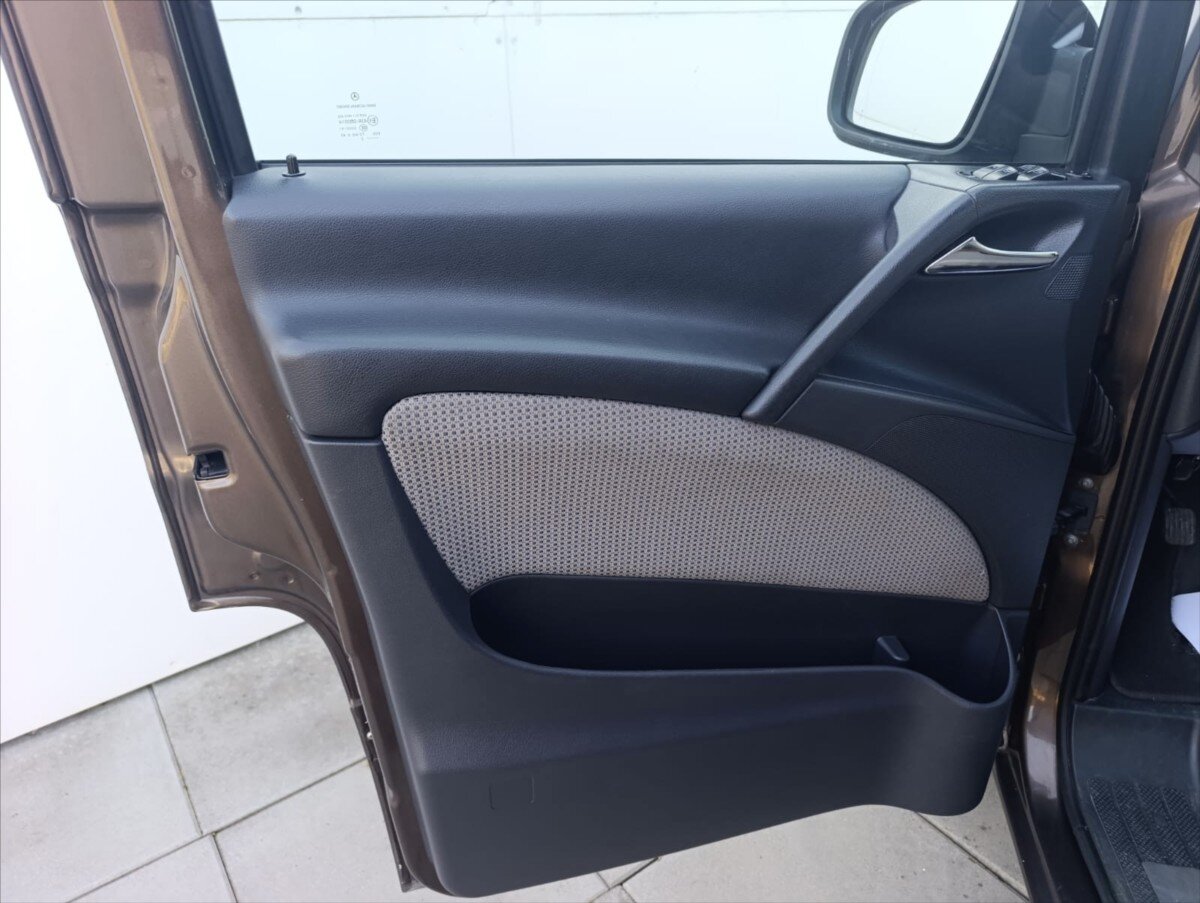 Mercedes-Benz Viano MPV 3,0 l 165 kw