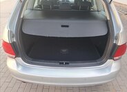 Volkswagen Golf Kombi 1,6 l 77 kw