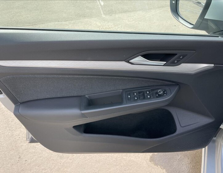 Volkswagen Golf Kombi 1,5 l 110 kw