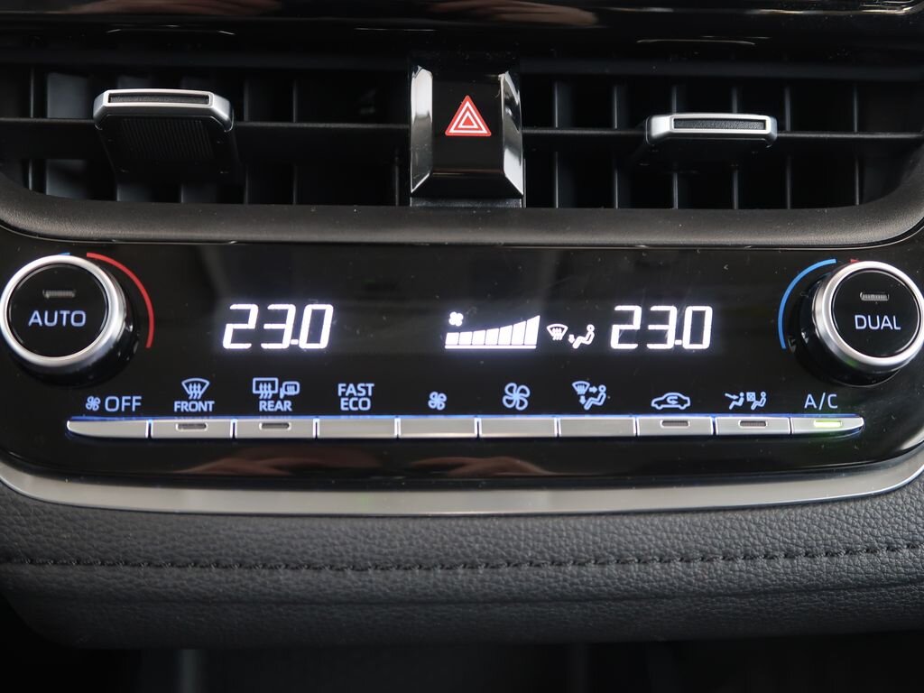 Toyota Corolla Sedan 1,5 l 92 kw