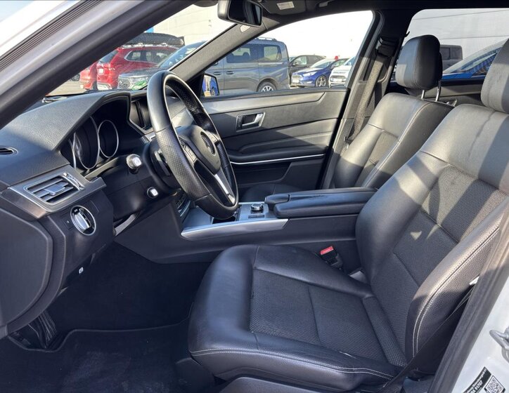 Mercedes-Benz Třídy E Kombi 2,1 l 125 kw