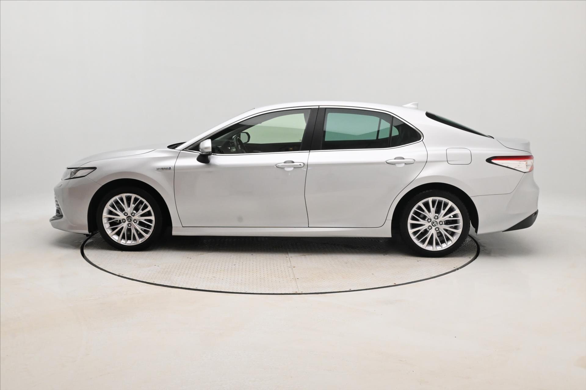 Toyota Camry Sedan / Limuzína 2,5 l 160 kw