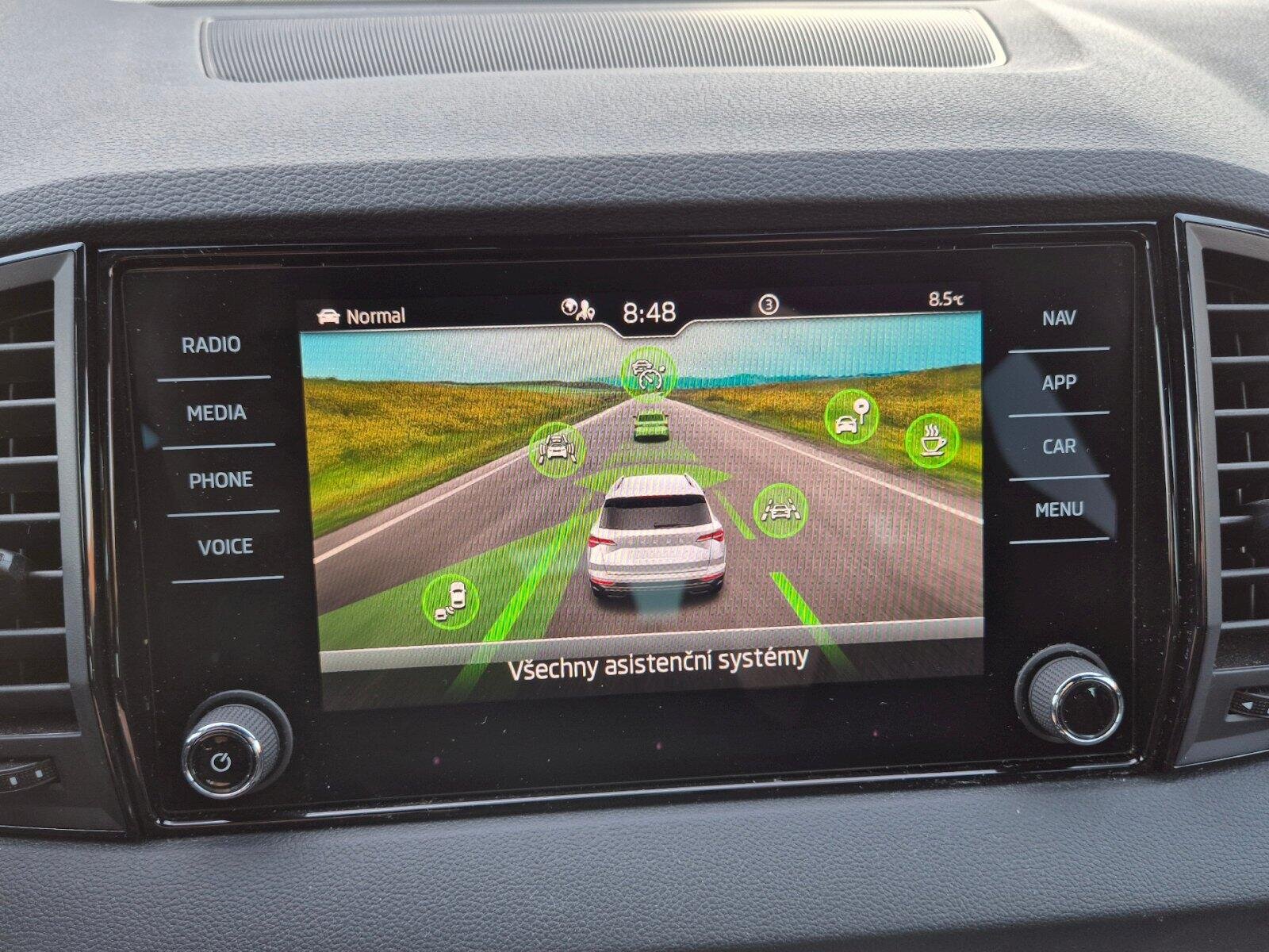 Škoda Karoq SUV / Terénní 1,5 l 110 kw