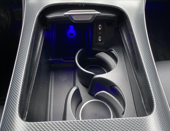 Mercedes-Benz GLC SUV 2,0 l 145 kw