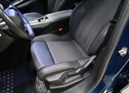 Peugeot 3008 SUV 1,2 l 100 kw