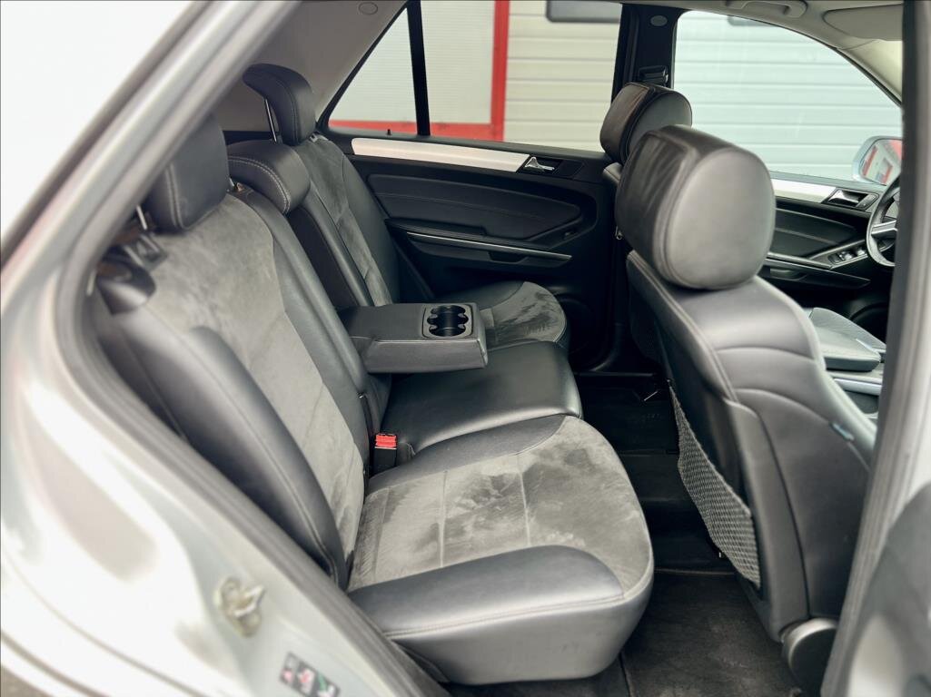 Mercedes-Benz Třídy M SUV 3,0 l 165 kw