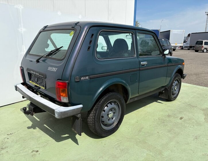 Lada Niva SUV / Terénní 1,7 l 60 kw
