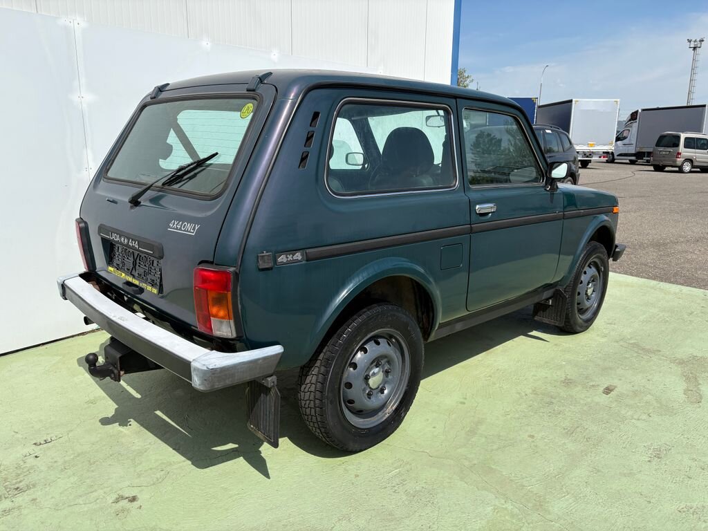Lada Niva SUV / Terénní 1,7 l 60 kw