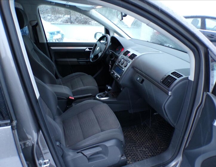 Volkswagen Touran Kombi 1,4 l 103 kw