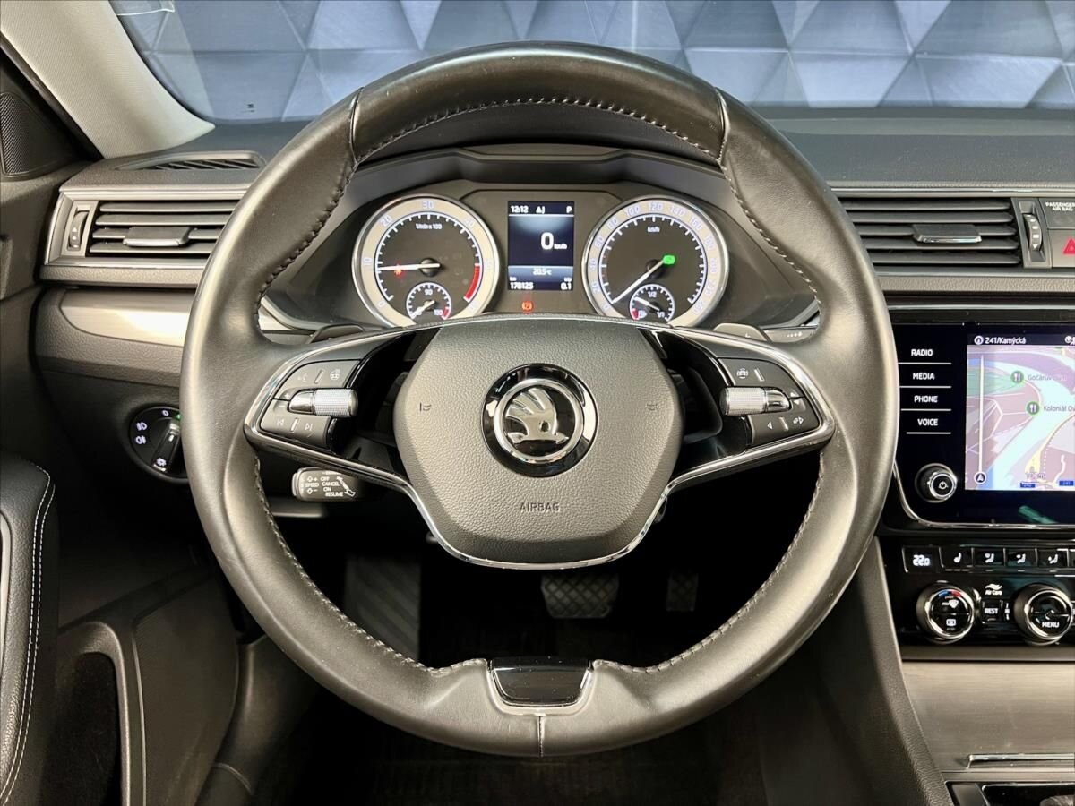 Škoda Superb Kombi 2,0 l 110 kw