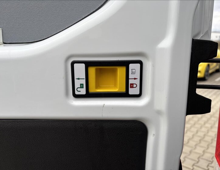 Ford Transit Skříň 2,0 l 96 kw