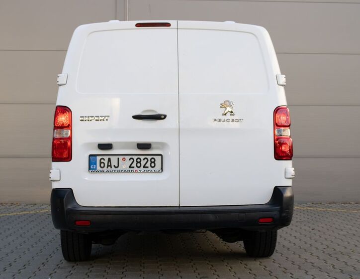 Peugeot Expert 6