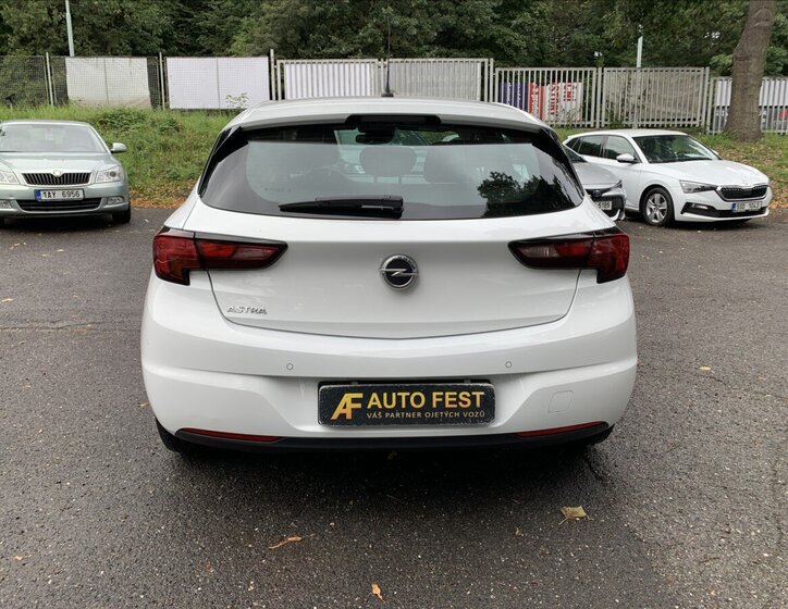 Opel Astra Hatchback 1,5 l 77 kw