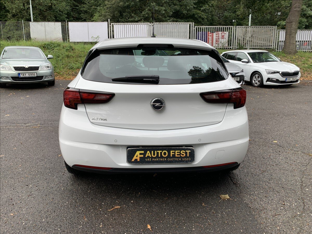 Opel Astra Hatchback 1,5 l 77 kw