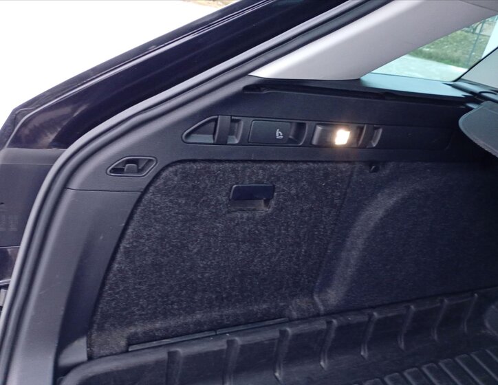 Škoda Superb Kombi 2,0 l 110 kw