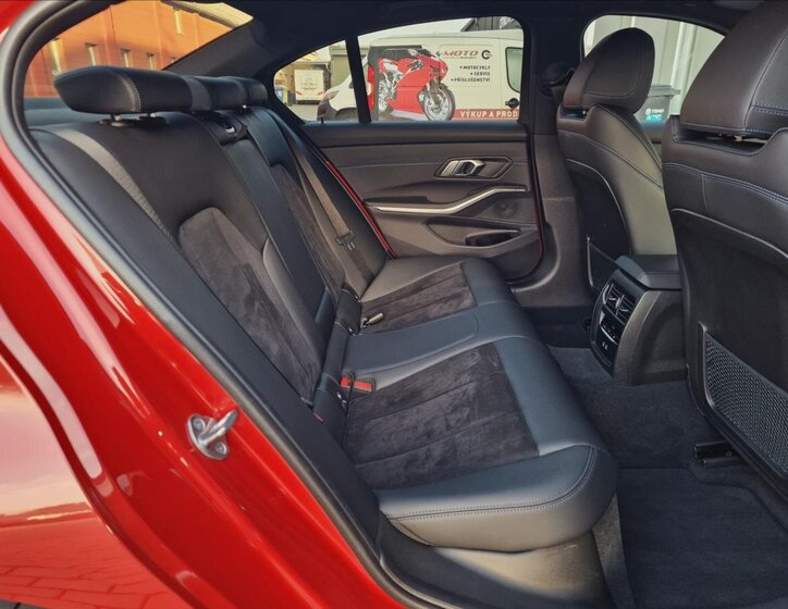 BMW Řada 3 Sedan 2,0 l 140 kw