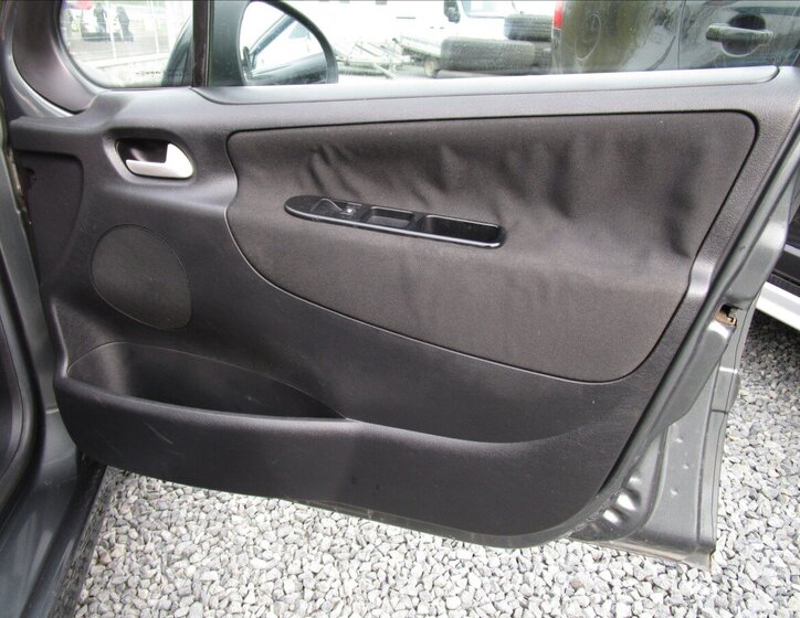 Peugeot 207 Hatchback 1,4 l 70 kw