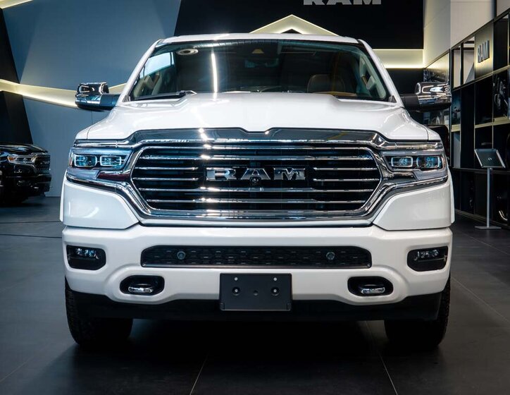 Dodge RAM Pick-up 5,7 l 291 kw