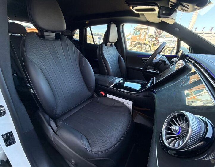 Mercedes-Benz EQE SUV / Terénní 0,0 215 kw