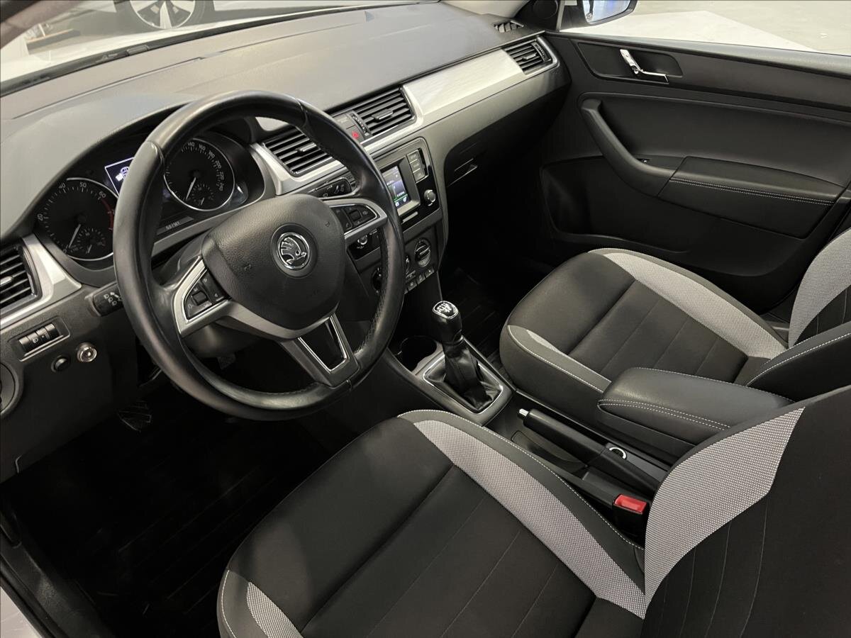 Škoda Rapid Liftback 1,2 l 66 kw