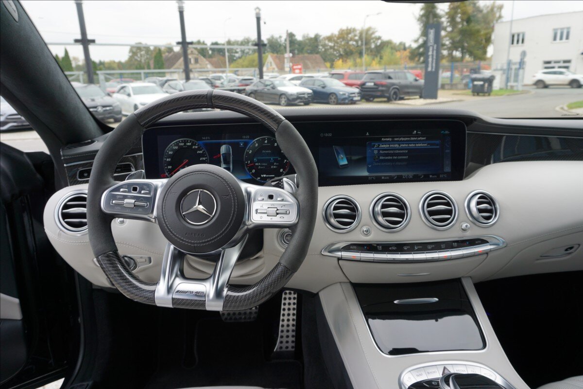 Mercedes-Benz Třídy S Kupé 4,0 l 450 kw