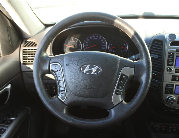 Hyundai Santa Fe SUV / Terénní 2,2 l 145 kw