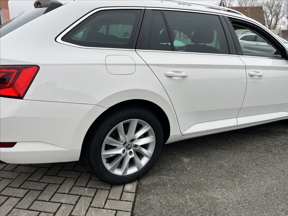 Škoda Superb Kombi 2,0 l 110 kw