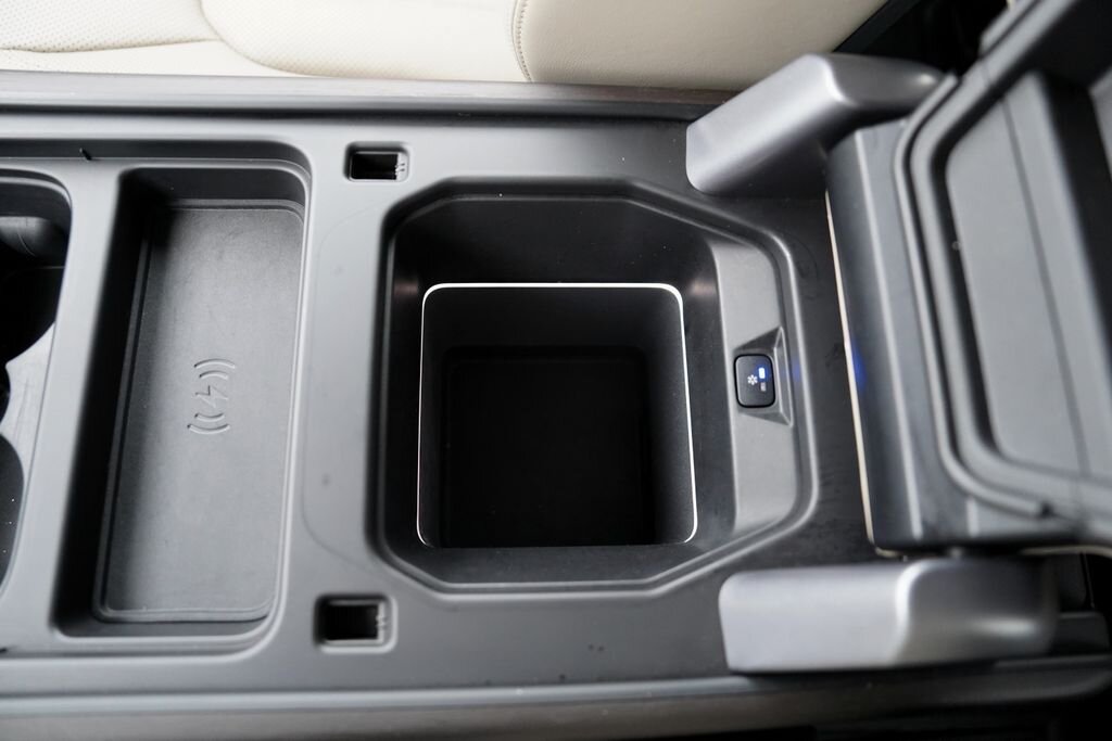 Land Rover Defender SUV 3,0 l 294 kw