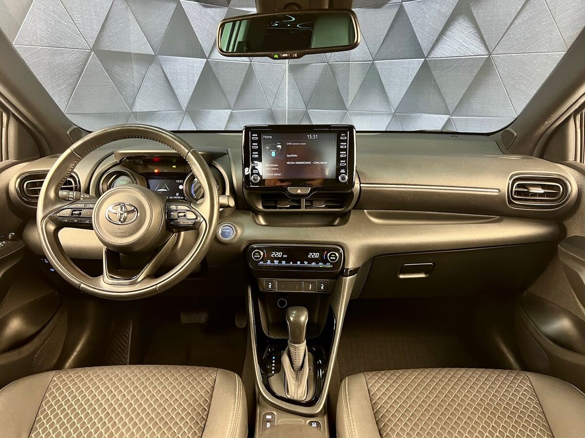 Toyota Yaris Hatchback 1,5 l 85 kw