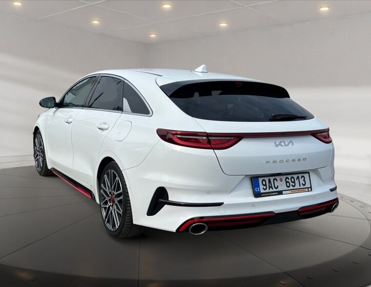 KIA ProCeed Hatchback 1,6 l 150 kw