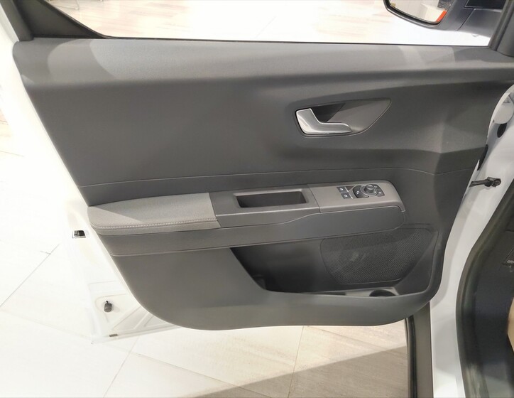 Ford Transit Courier 17