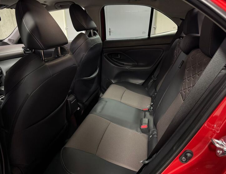 Toyota Yaris Cross 10