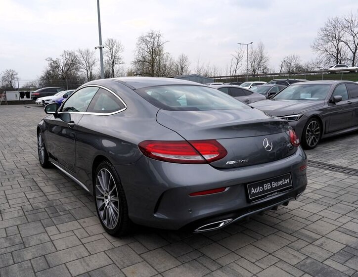 Mercedes-Benz Třídy C Kupé 2,1 l 150 kw