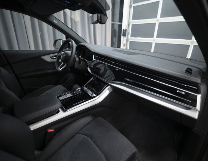 Audi Q7 SUV / Terénní 3,0 l 210 kw