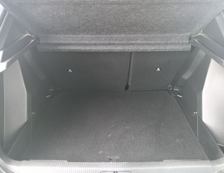 Peugeot 2008 SUV / Terénní 1,2 l 74 kw