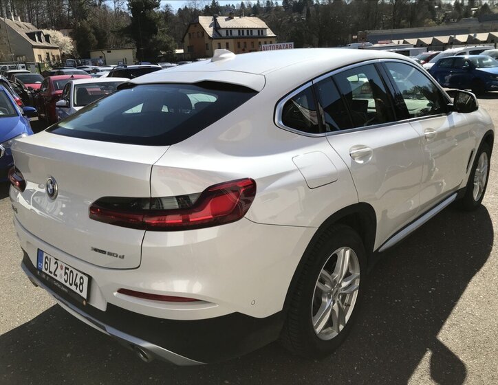BMW X4 SUV / Terénní 2,0 l 140 kw