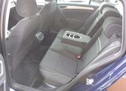 Volkswagen Golf 24