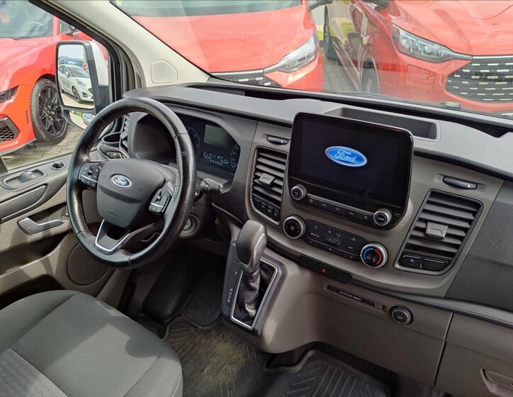Ford Transit Custom 18