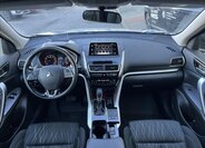 Mitsubishi Eclipse Cross 10