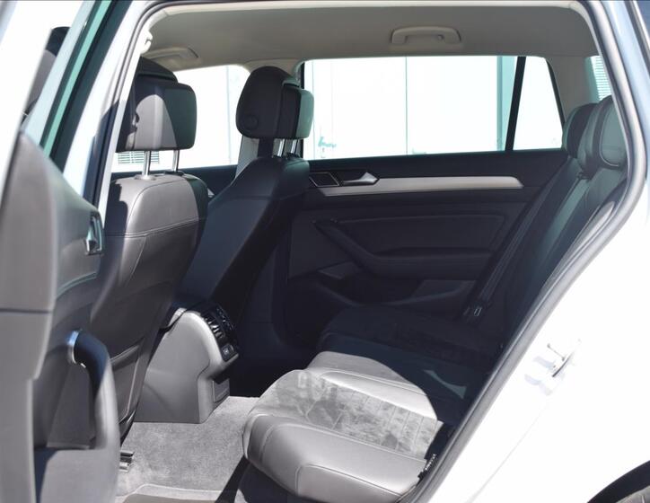 Volkswagen Passat 18