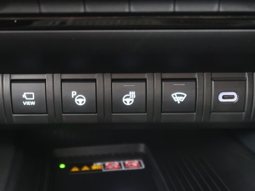 Toyota C-HR SUV 2,0 l 112 kw