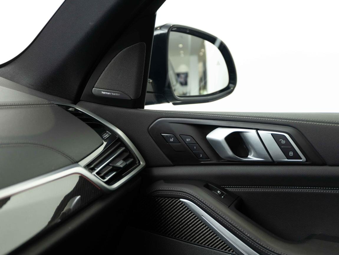 BMW X5 SUV / Terénní 4,4 l 390 kw