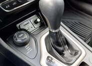 Jeep Cherokee SUV 3,2 l 200 kw