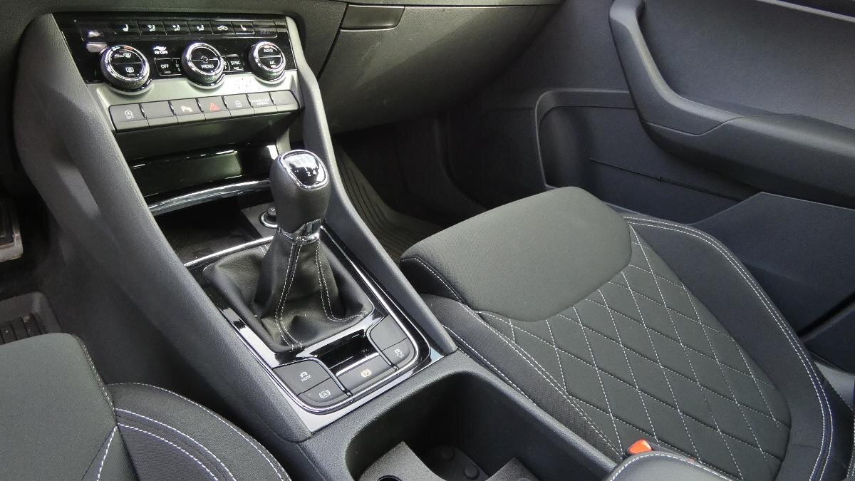 Škoda Karoq SUV / Terénní 1,5 l 110 kw