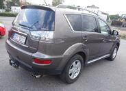 Mitsubishi Outlander 9
