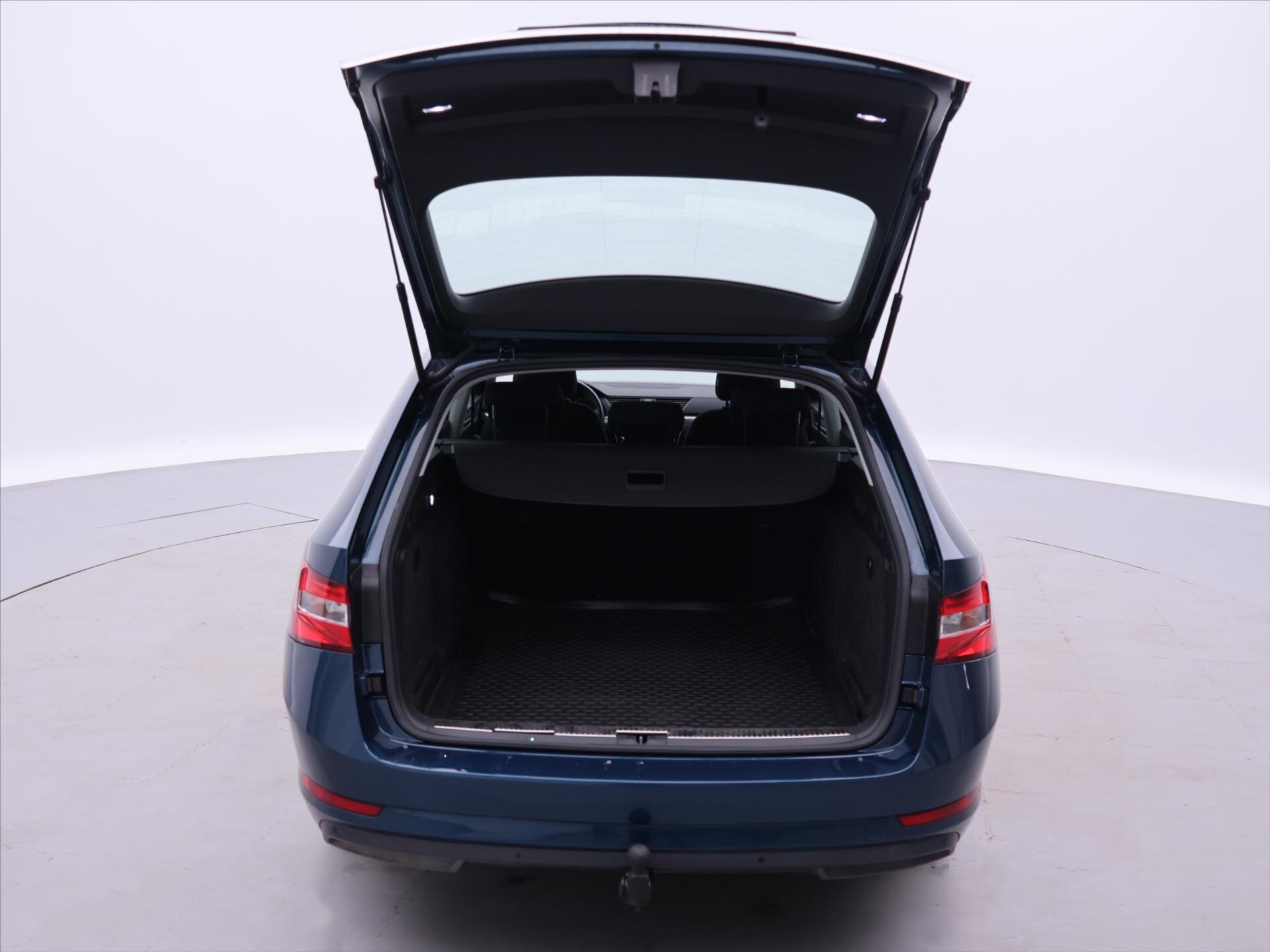 Škoda Superb Kombi 2,0 l 110 kw